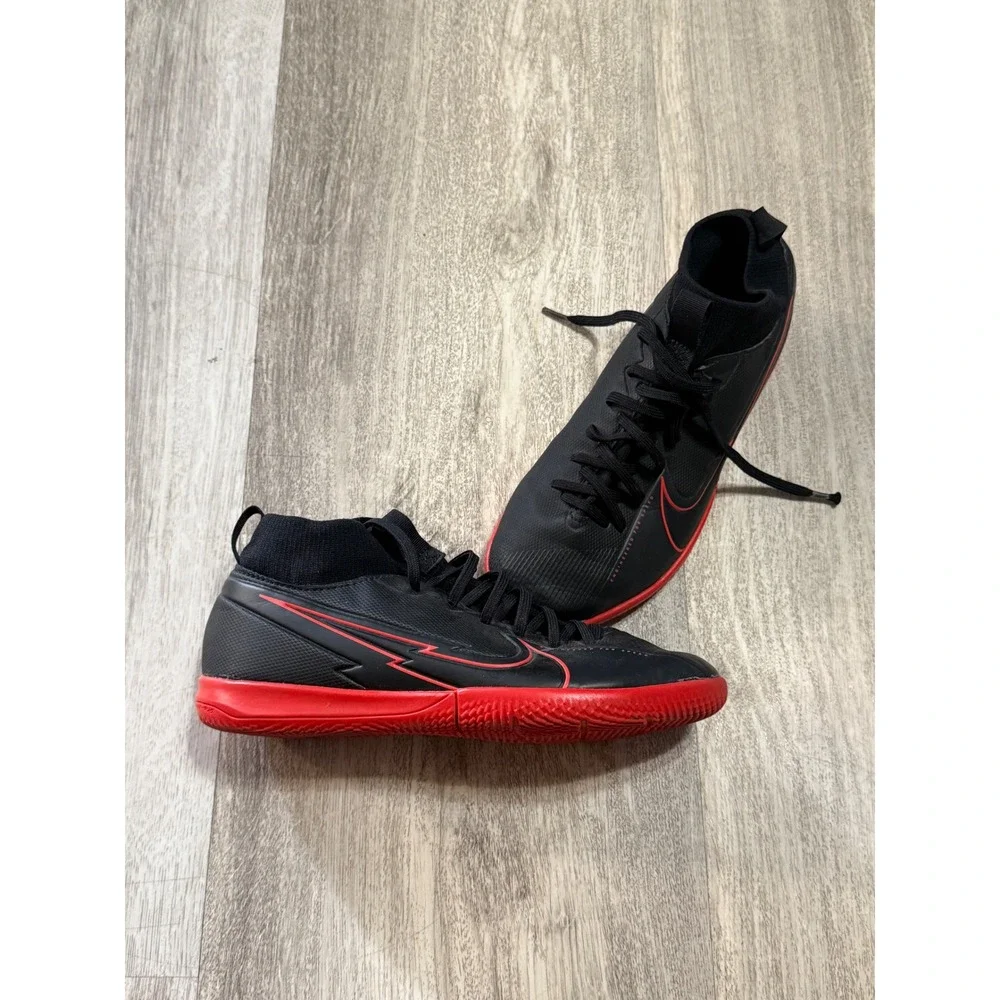 Nike Mercurial‎ Vapor 14 Club Kids Indoor Soccer Shoes Black Red DC0827010